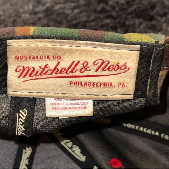 Mitchell & Ness NBA Green Tan Camo Print Rockets Adjustable Fit Cap Streetwear - Picture 8 of 10